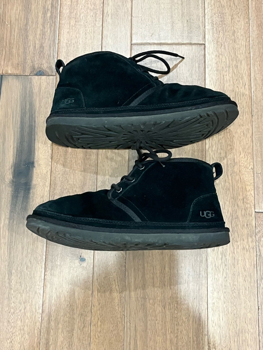 UGG Men's Black Suede Chukka Boot